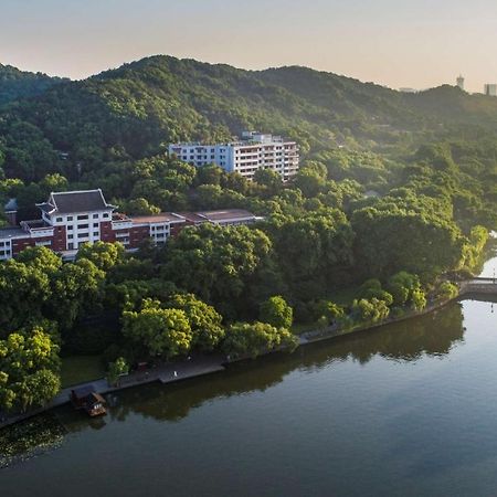 Shangri-La Hangzhou - The Back Garden Of West Lake Exterior photo